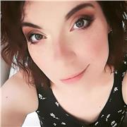 Docente con esperienza e madrelingua italiana impartisce lezioni a stranieri